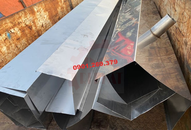 kích thước máng xối inox